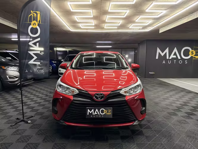 Toyota Yaris Sedán 1.5 Automático 2022