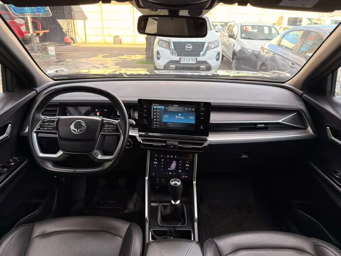 SSANGYONG TORRES 1.5T MECANICO UNICO DUEÑO 2023 - Imagen 3