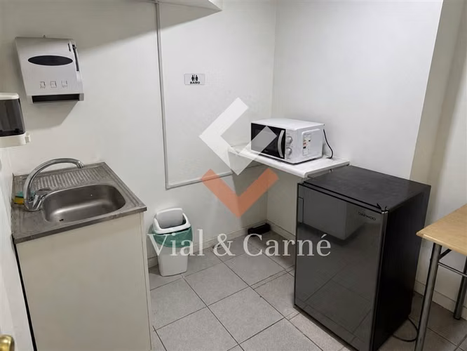Local Comercial en arriendo en Santiago - Imagen 48