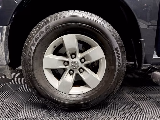 Dodge Ram 1500 SLT 4x4 3.6 2018 - Imagen 18