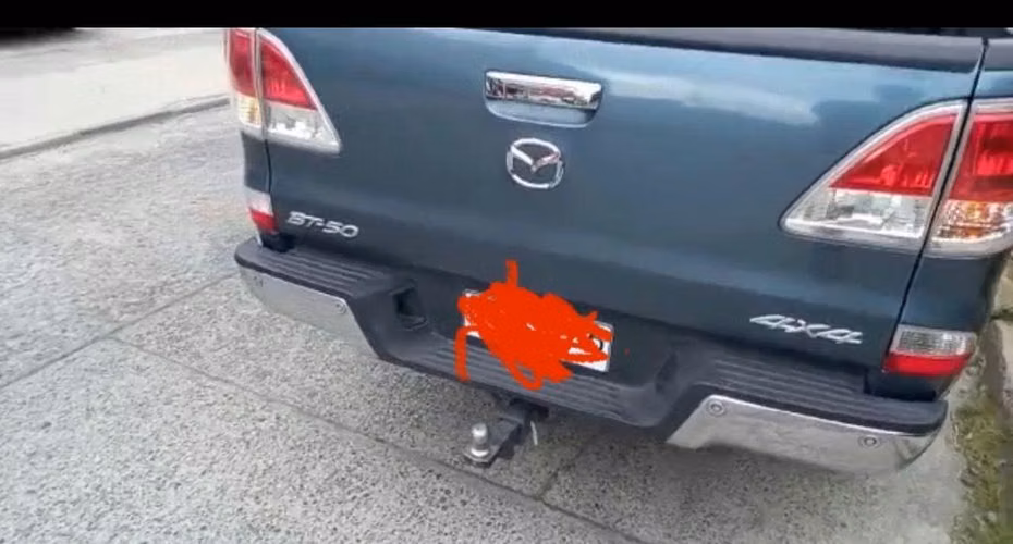 Vendo camioneta Mazda bt50 2015 - Imagen 2
