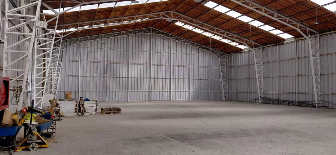 Excelente bodega de 600m2 en salida sur Valdivia (181834)