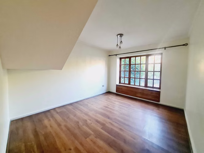 Bella casa en arriendo Huechuraba (181842) - Imagen 4