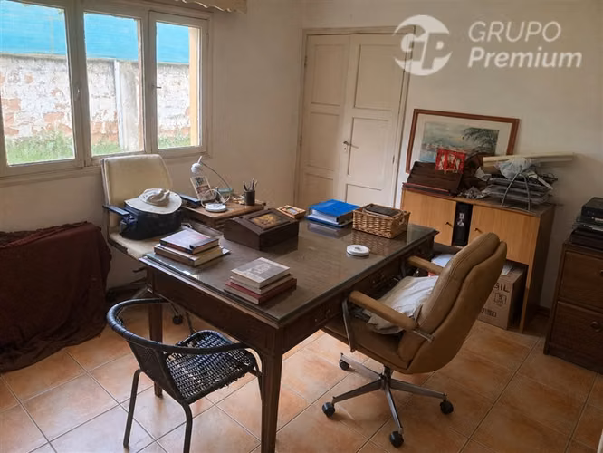 Venta de casa 4dor.3B 799mts2 terreno en Condominio