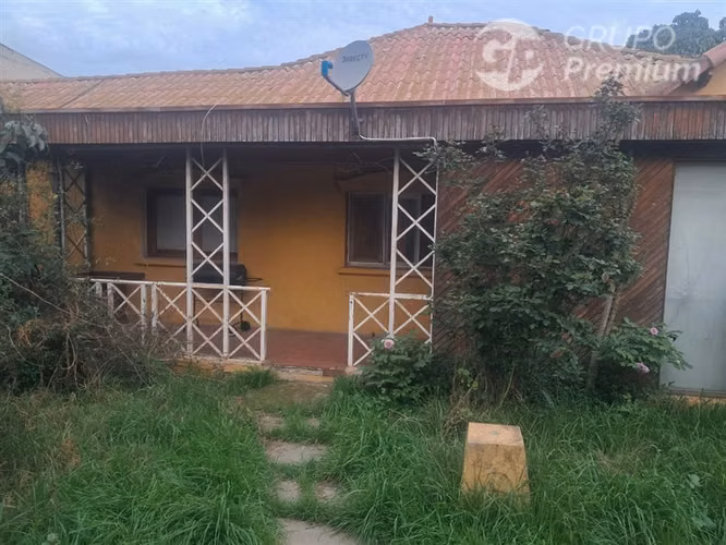 Venta de casa 4dor.3B 799mts2 terreno en Condominio