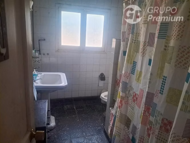 Venta de casa 4dor.3B 799mts2 terreno en Condominio