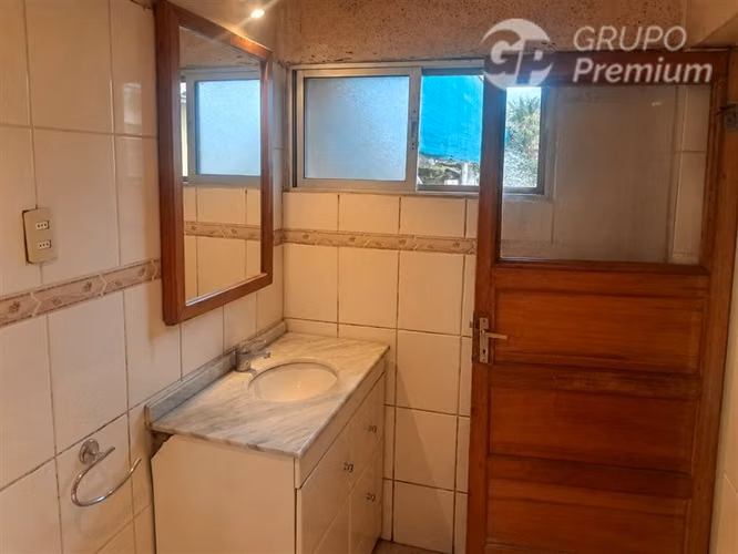 Venta de casa 4dor.3B 799mts2 terreno en Condominio
