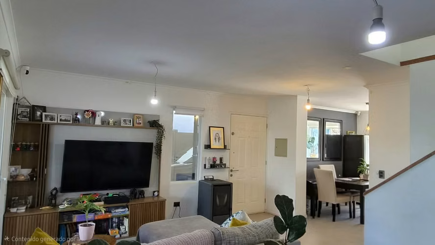 Venta Casa 3 Dormitorios, 3 Baños, 2 Estacionamiento - Imagen 2