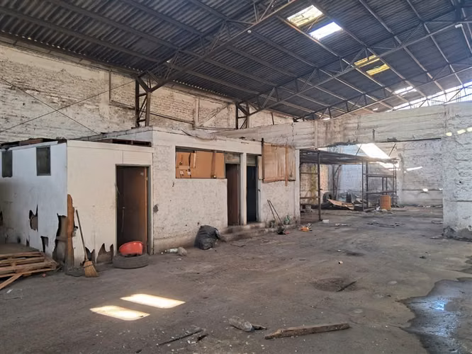 ARRIENDO GALPÓN 1500M2 TALLER-TRANSPORTES-ESTACIÓN CENTRAL