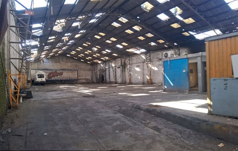 ARRIENDO GALPÓN 1500M2 TALLER-TRANSPORTES-ESTACIÓN CENTRAL