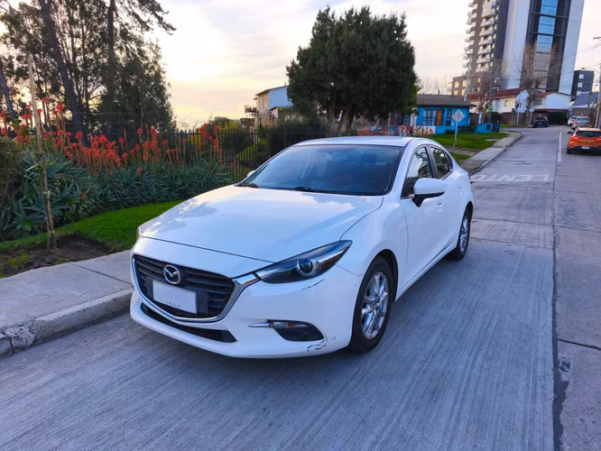 2018 Mazda 3 2.0 V 4X2 SDN 6MT 4P