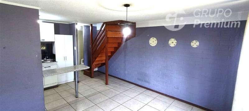Inversión Imperdible: 2Dor.1B. Venta Casa en Padre Hurtado - Imagen 3