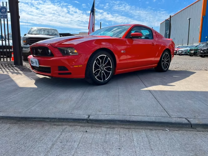 FORD MUSTANG 5.0 V8  2013