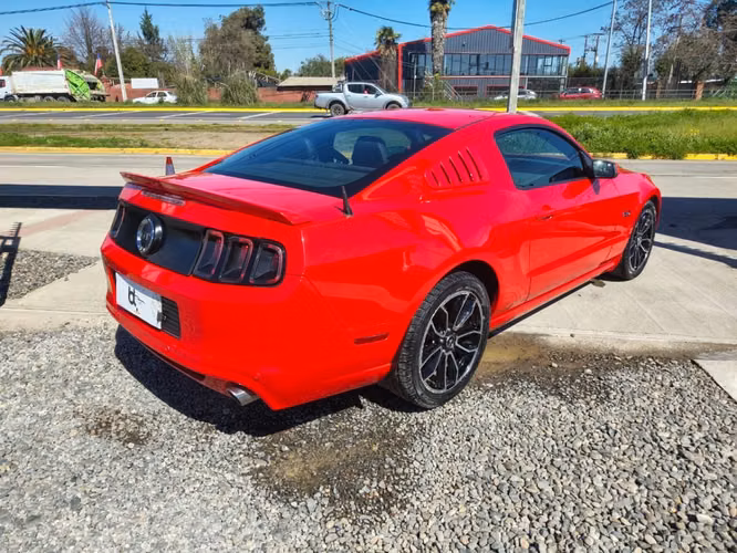 FORD MUSTANG 5.0 V8  2013 - Imagen 18