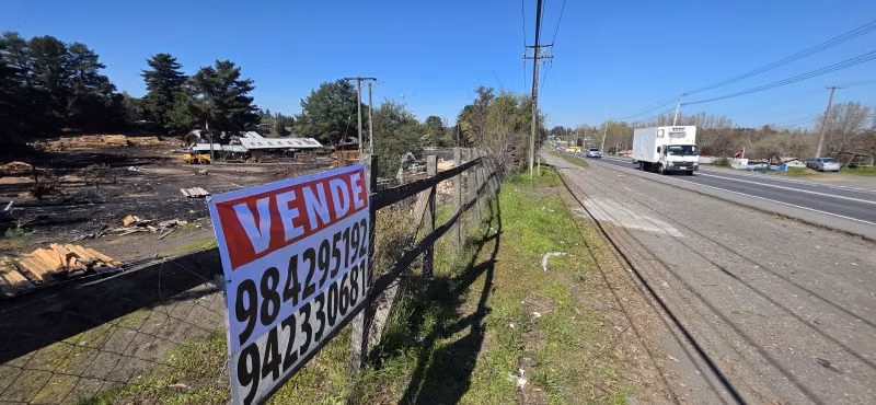 Vendo terreno en 1era. Linea Avda Las Industrias