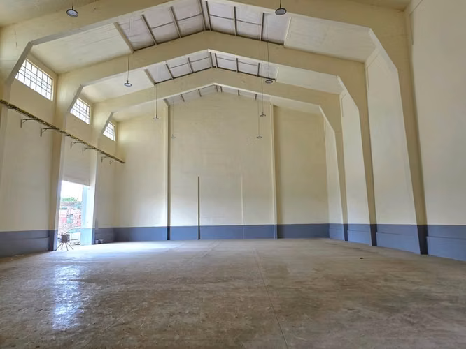 Arrienda Bodega Avda. Vicuña Mackenna en Los Ángeles. - Imagen 9