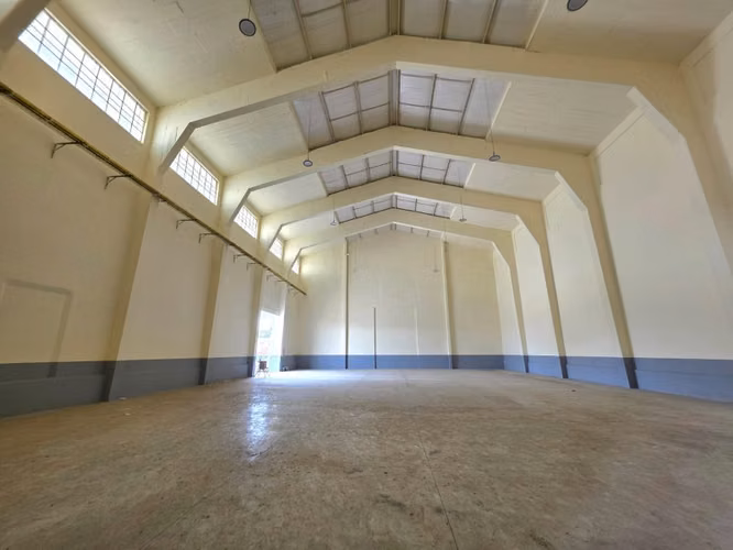 Arrienda Bodega Avda. Vicuña Mackenna en Los Ángeles. - Imagen 7