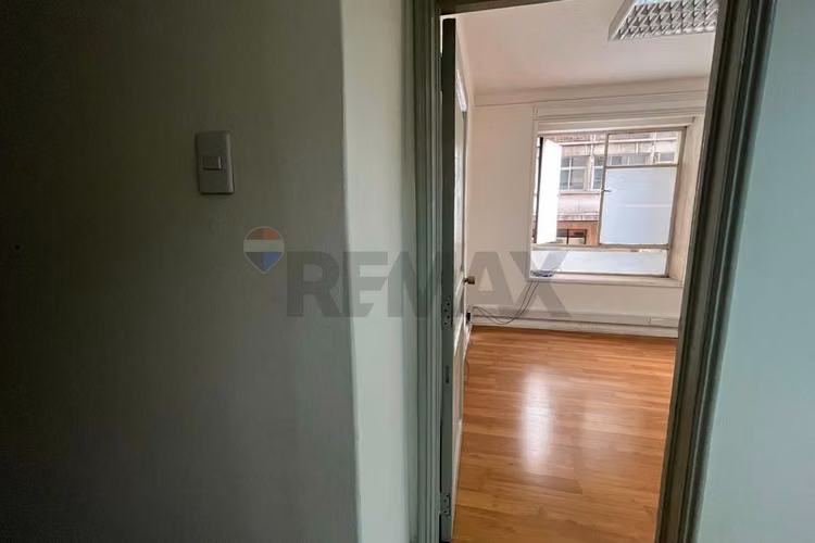 "oficina arriendo oportunidad, santiago centro" - Imagen 6