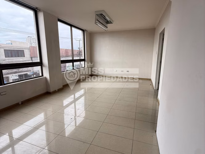 ARRIENDA OFICINA EDIFICIO MATTA, ANTOFAGASTA - Imagen 7