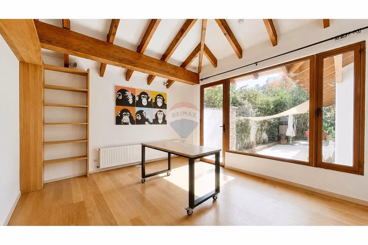 Casa estilo chileno con gran jardín - Imagen 10