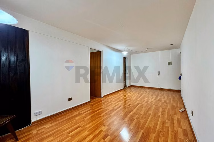Depto en venta de 1d,1b, 1 estacionamiento, ñuñoa - Imagen 2