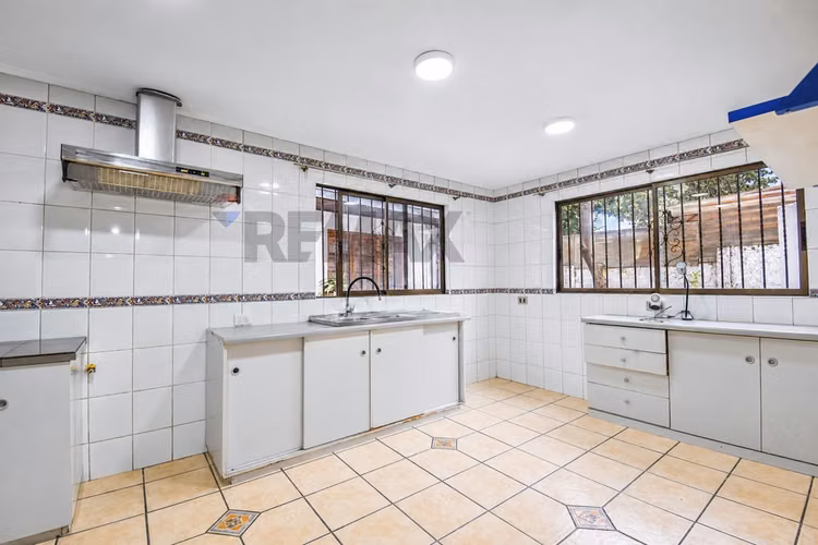 Casa para remodelar, las condes - Imagen 8