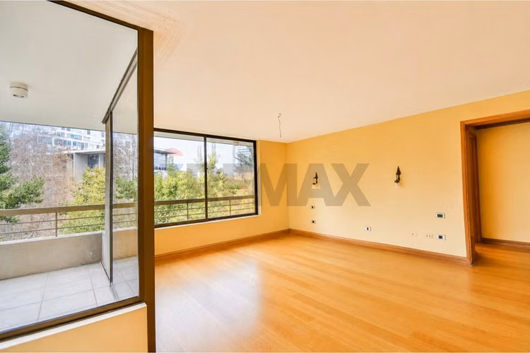 Las condes 240 m2, sector el golf - Imagen 10