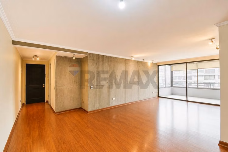 Amplio depto 3d + servicio  las condes - Imagen 2