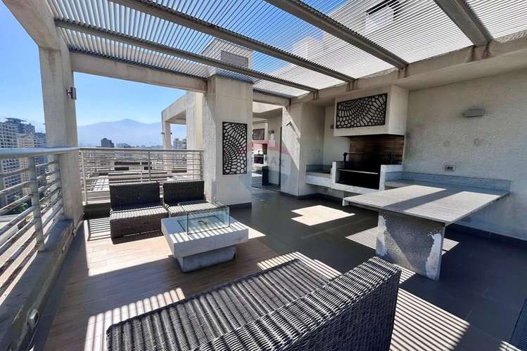 Moderno departamento , metro irarrazaval - Imagen 14
