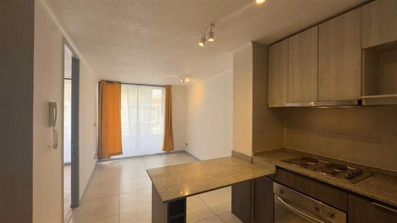 RENOVADO, 1D 1B 33,5 m2 interiores y 4.4 de terraza bodega.