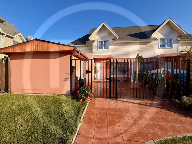 Hermosa Casa en Venta en la florida 3D 3B 2E (181894)