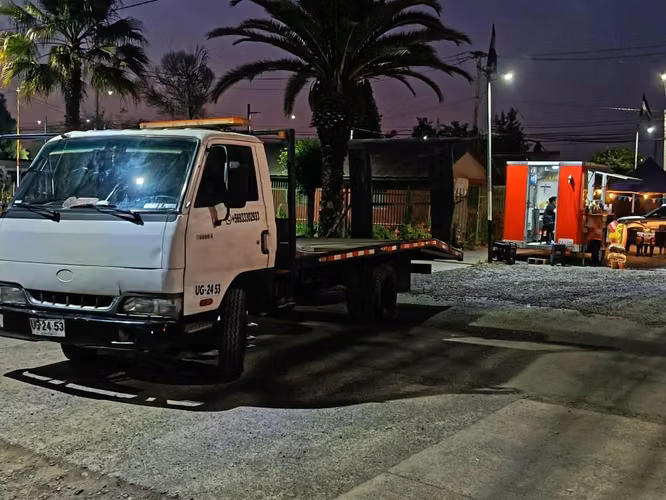 Kia k4000 camion grúa año2001