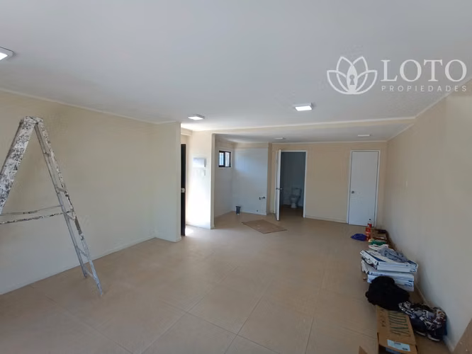 Local comercial en Concón con patio y estacionamiento para clientes