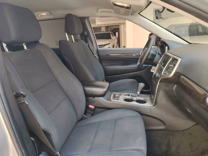 JEEP GRAND CHEROKEE LAREDO 3.6 - 2011 | 2676 - Imagen 14