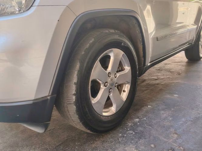 JEEP GRAND CHEROKEE LAREDO 3.6 - 2011 | 2676 - Imagen 20
