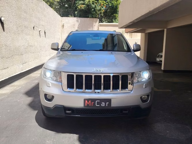 JEEP GRAND CHEROKEE LAREDO 3.6 - 2011 | 2676 - Imagen 4