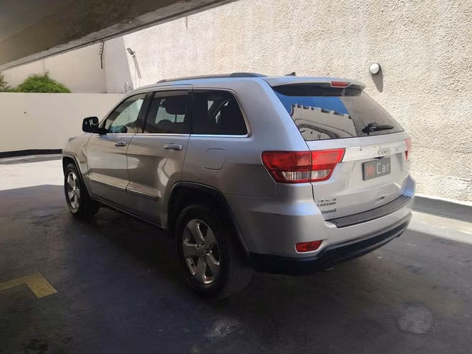 JEEP GRAND CHEROKEE LAREDO 3.6 - 2011 | 2676 - Imagen 5