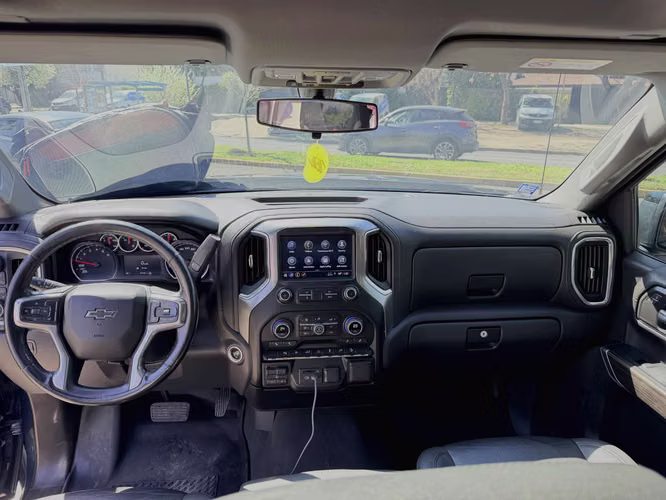 CHEVROLET SILVERADO Z71 5.3 AUT 4X4 DESCUENTA IVA FULL CUERO TECHO CARPLAY CAMARA VER EN LAS CONDES 2022