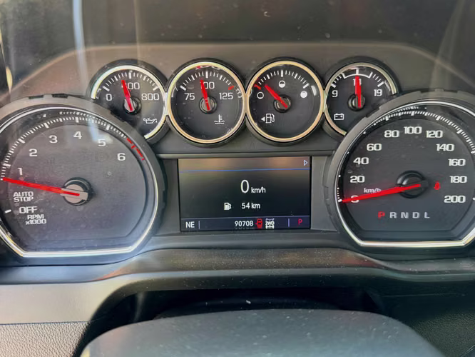 CHEVROLET SILVERADO Z71 5.3 AUT 4X4 DESCUENTA IVA FULL CUERO TECHO CARPLAY CAMARA VER EN LAS CONDES 2022