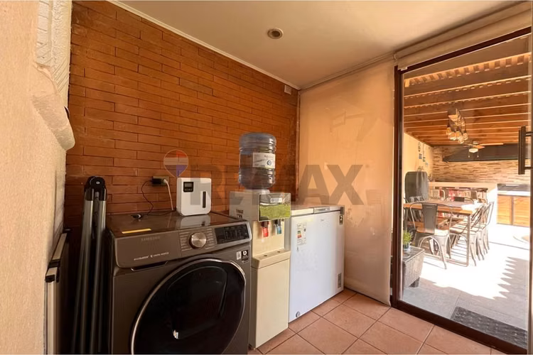Casa 4d 3b + piscina + loza radiante + 2 a/c - Imagen 11