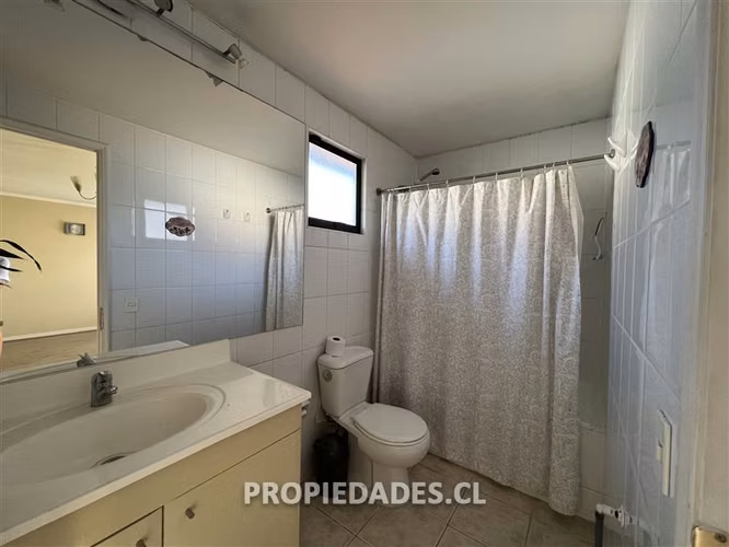 Casa en arriendo de 4 dorm. en Lo Barnechea - Imagen 13