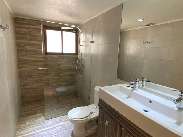 Casa en arriendo de 4 dorm. en La Reina