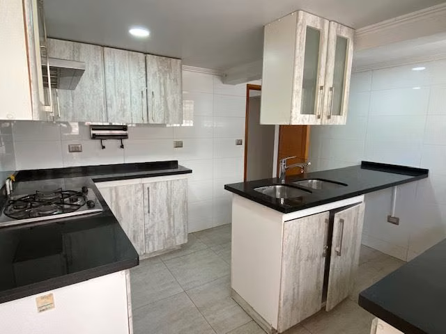 Casa en arriendo de 4 dorm. en La Reina