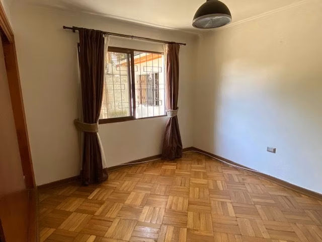 Casa en arriendo de 4 dorm. en La Reina