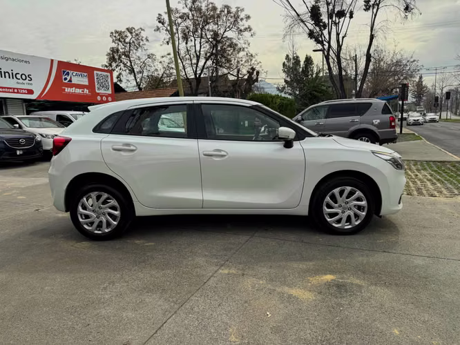 SUZUKI BALENO GLS 1.5 AUTOMATICO CARPLAY CLIMATIZADOR CAMARA 2024 - Imagen 8