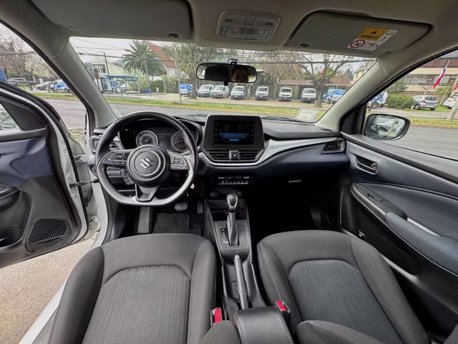SUZUKI BALENO GLS 1.5 AUTOMATICO CARPLAY CLIMATIZADOR CAMARA 2024 - Imagen 17