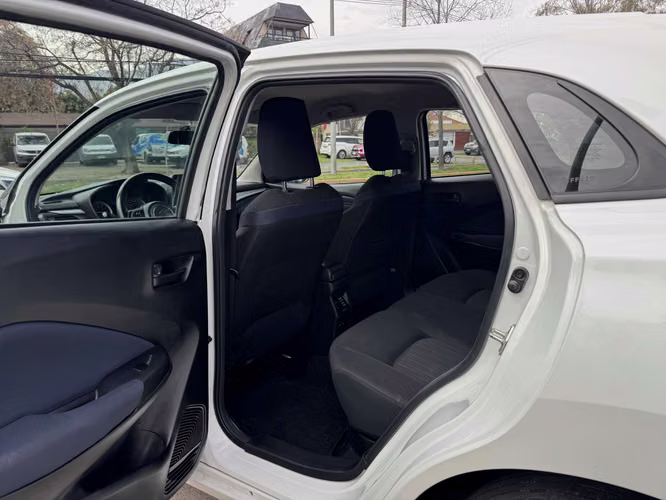 SUZUKI BALENO GLS 1.5 AUTOMATICO CARPLAY CLIMATIZADOR CAMARA 2024 - Imagen 13