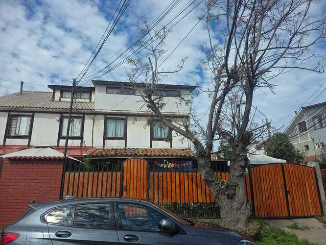 Casa 3 pisos 2 baños 4 dormitorios (181958)