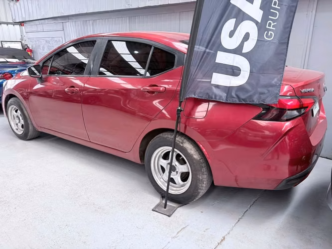 NISSAN VERSA 2020 - Imagen 3