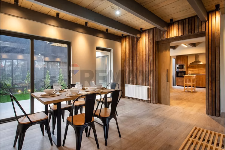 Casa remodelada quincho plaza y conectividad - Imagen 5